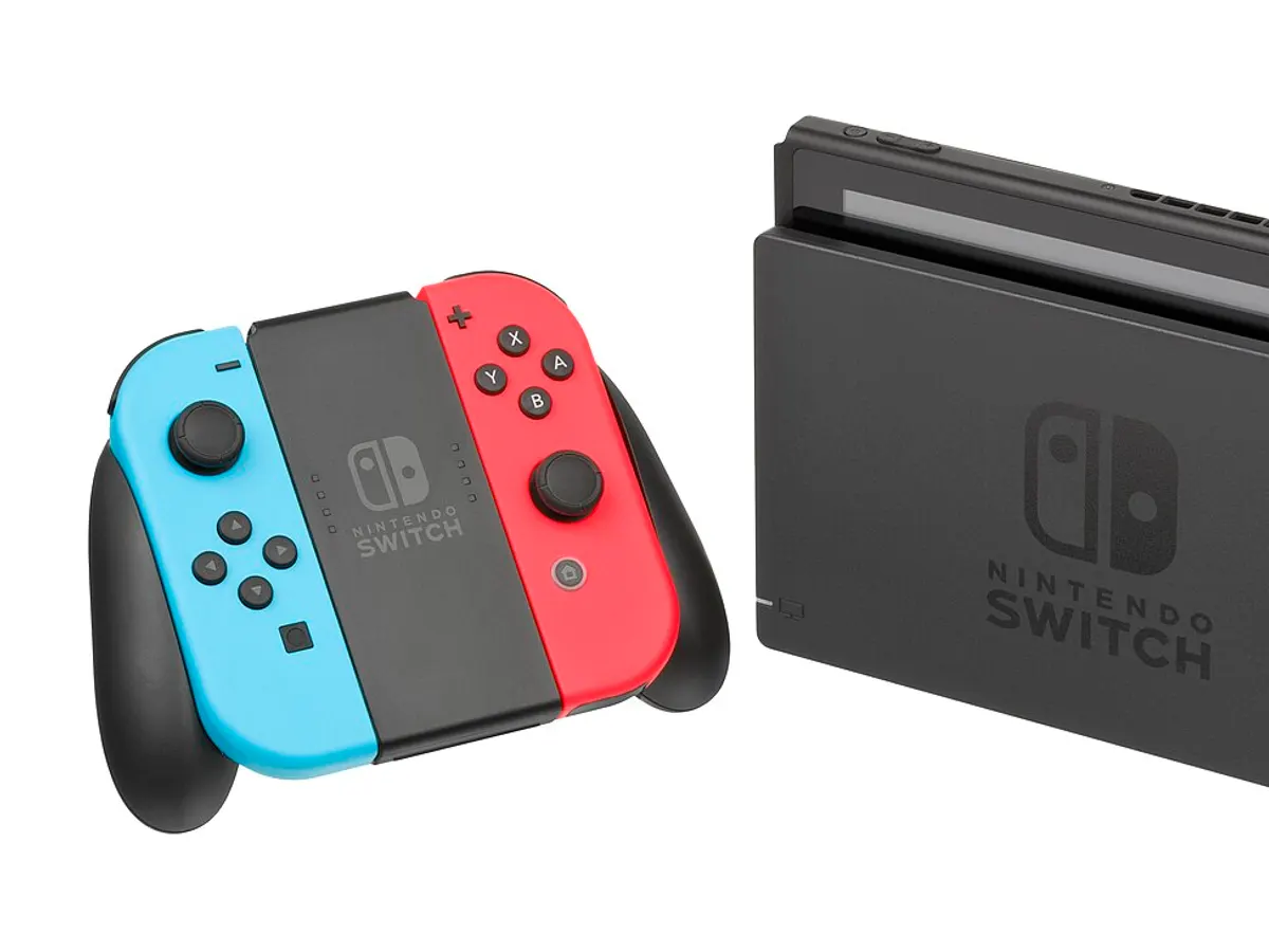 Nintendo Switch OLED + Mario Kart