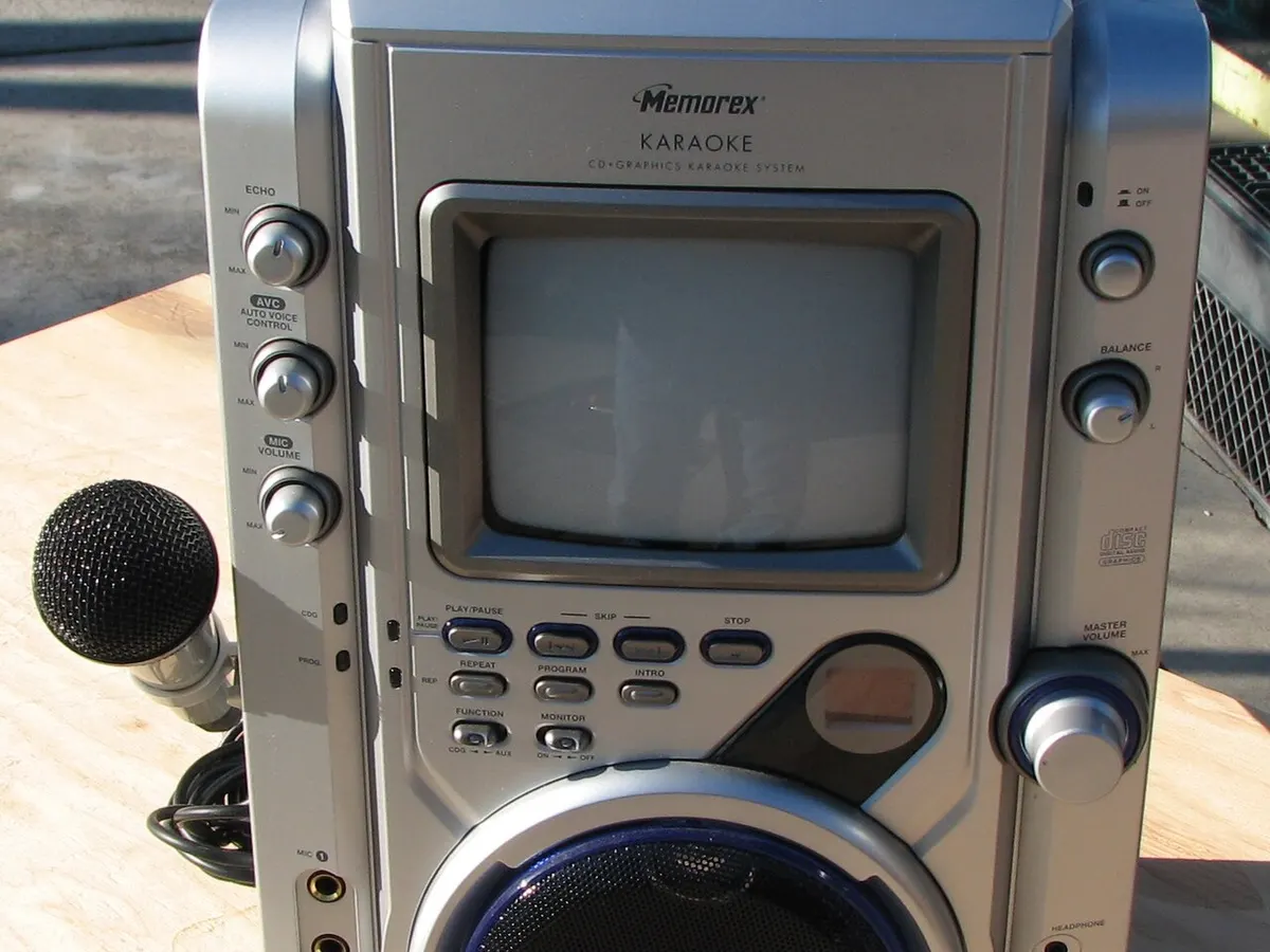 Videoke machine (TJ Media)