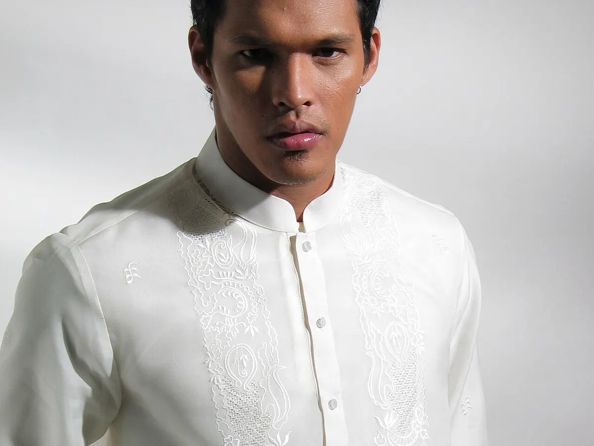 Barong Tagalog, piña (L), photo 2