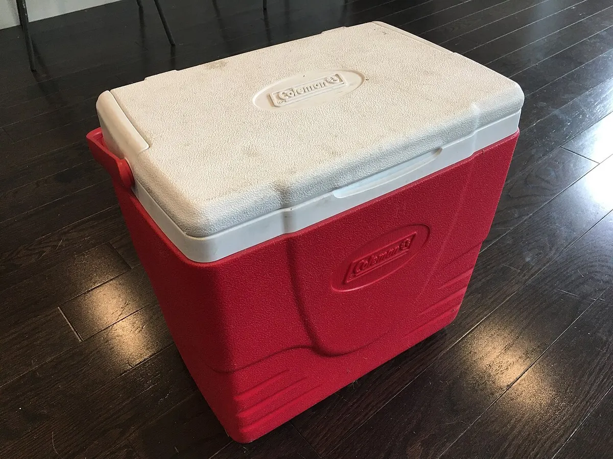 Coleman 50-qt cooler