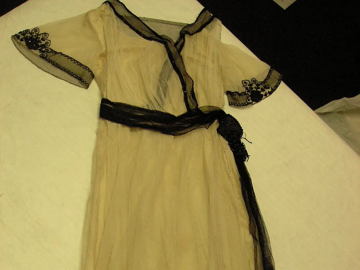 Evening gown, emerald (S–M), photo 2