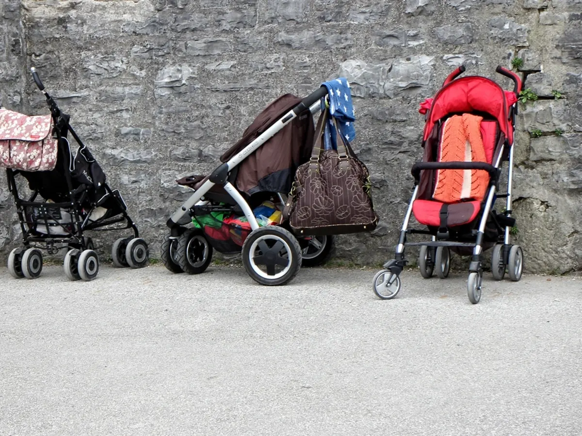 Joie baby stroller, foldable
