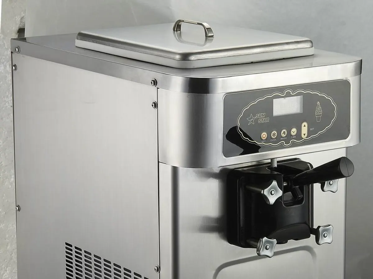 Ice cream maker 1.5 L