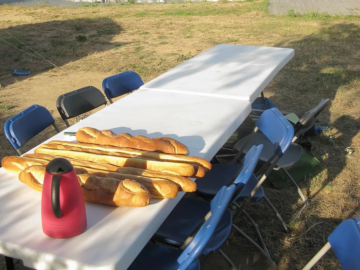 Folding camping table + 4 chairs, photo 2