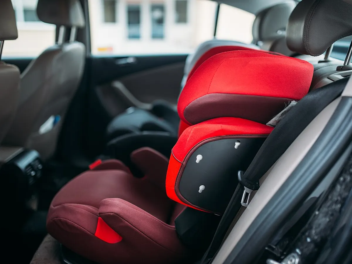 Child car seat (0–4 y), photo 3