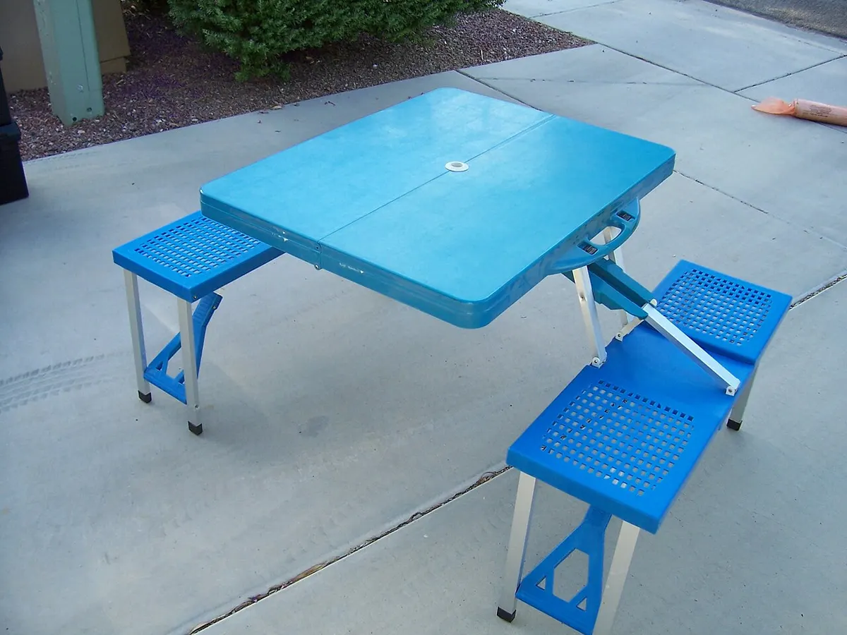 Folding tables 6 ft ×4, photo 2